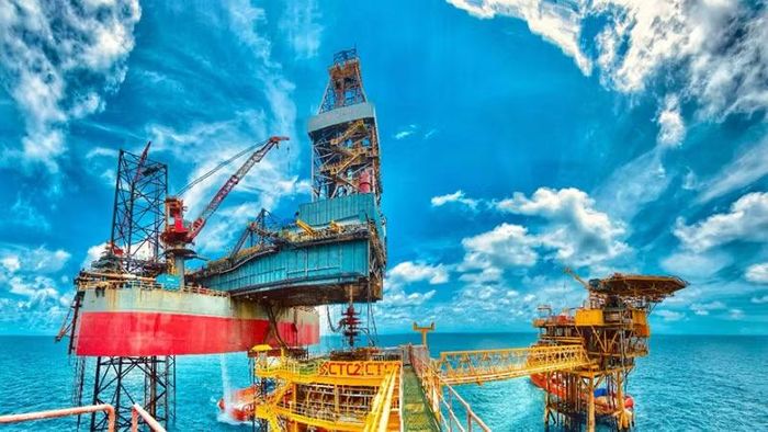 Giàn khai thác dầu khí trên biển của Petrovietnam.