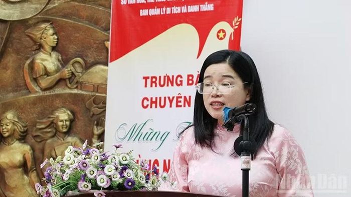 Giám đốc Ban Quản lý Di tích và Danh thắng thành phố Đà Nẵng Hoàng Thị Bích Hạnh phát biểu khai mạc.
