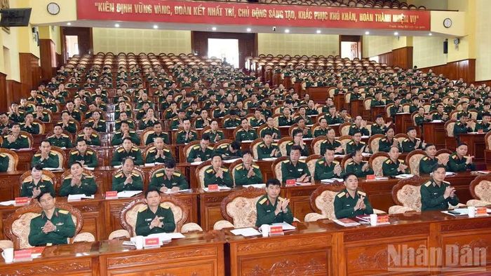 Đại biểu tham dự hội nghị.