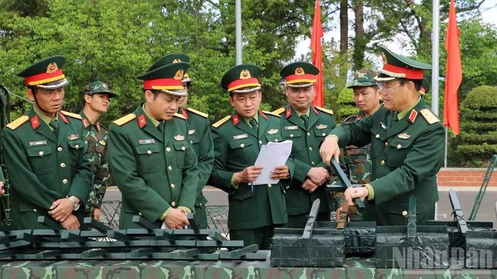 Giám đốc Học viện Lục quân kiểm tra công tác tổ chức huấn luyện năm 2026 tại Học viện.