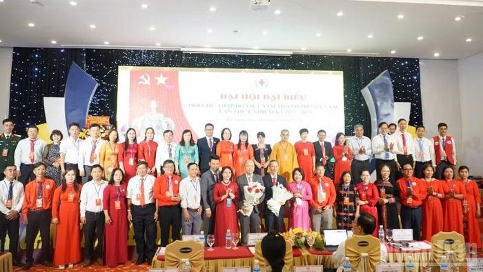 Ban Chấp hành Hội Chữ thập đỏ thành phố Đà Nẵng khóa I, nhiệm kỳ 2026-2031 ra mắt Đại hội.
