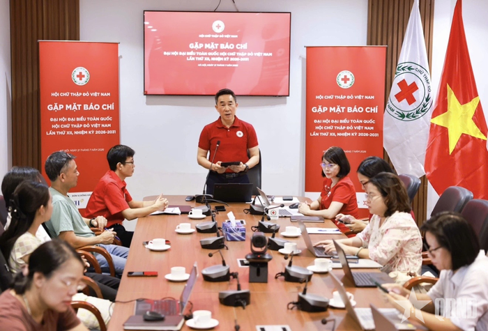 Quang cảnh buổi gặp mặt báo chí.