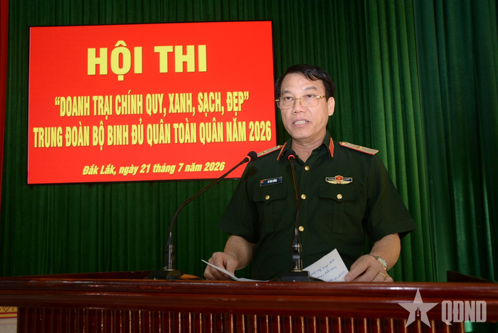 Thiếu tướng Vũ Văn Cường, Phó chính ủy Tổng cục Hậu cần - Kỹ thuật phát biểu chỉ đạo hội thi.