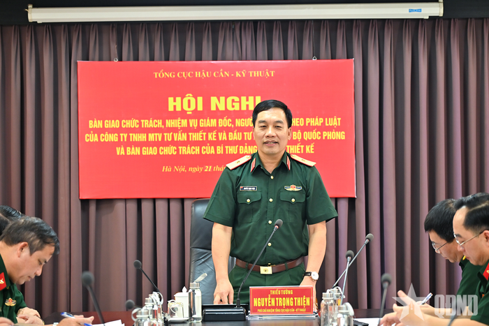 Thiếu tướng Nguyễn Trọng Thiện, Phó chủ nhiệm Tổng cục Hậu cần- Kỹ thuật chủ trì hội nghị.