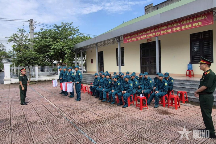 Đoàn công tác kiểm tra thực tế tại phường Tô Hiệu, tỉnh Sơn La.