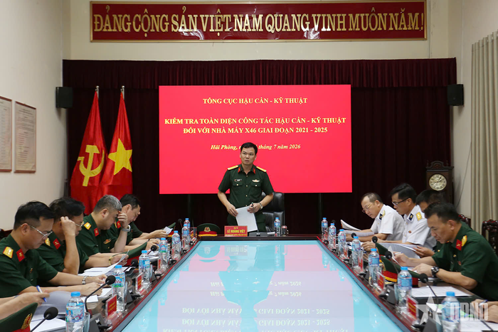 Quang cảnh buổi làm việc.