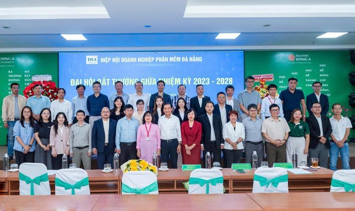 Đại hội bất thường Hiệp hội giữa nhiệm kỳ III, 2023-2028 đã có Nghị quyết đổi tên Hiệp hội;từ Hiệp hội Hiệp hội Doanh nghiệp Phần mềm Đà Nẵng, sang tên mới Hiệp hội Hiệp hội Công nghệ số Đà Nẵng.