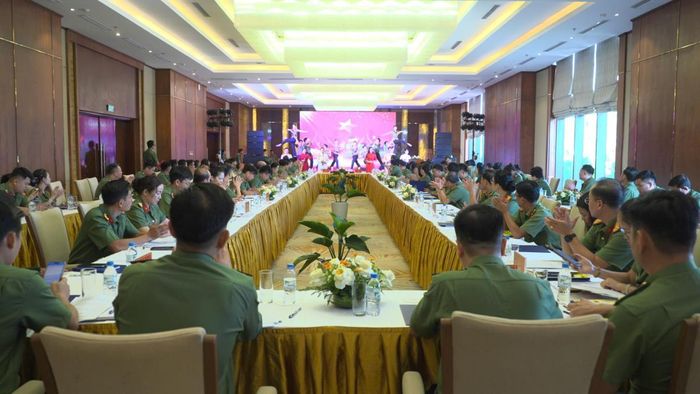 Toàn cảnh tọa đàm