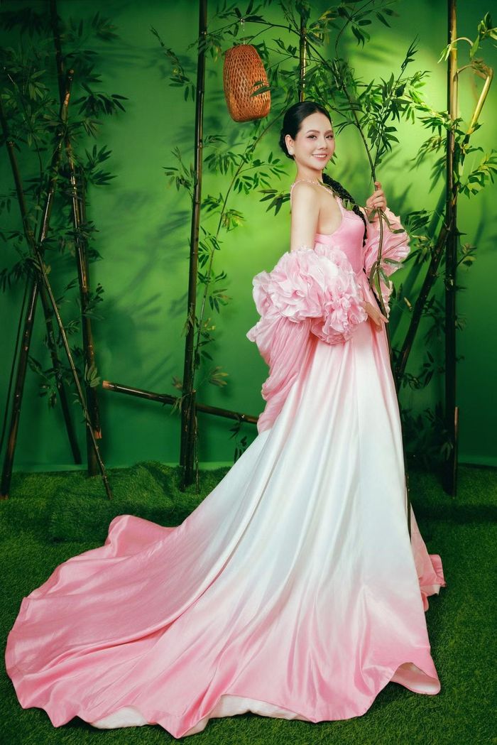 Lương Nguyệt Anh tái xuất đầy cuốn hút sau hơn một năm vắng bóng.
