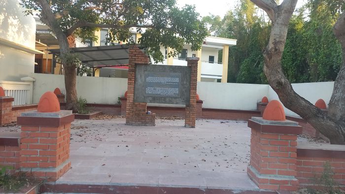  Di tích thành cổ Châu Sa. Ảnh: NGUYỄN TRANG 