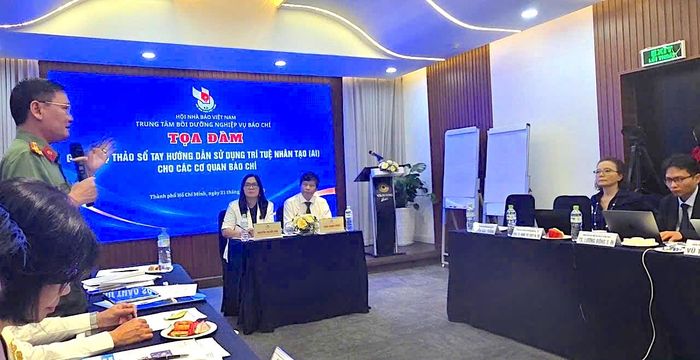 Thượng tá Đỗ Minh Kim, Cục An ninh mạng, phát biểu tại tọa đàm