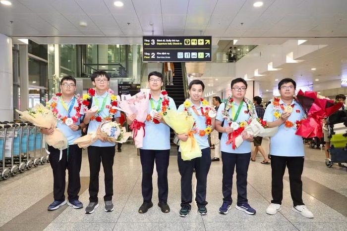 Đội tuyển quốc gia Việt Nam tham dự Kỳ thi Olympic Toán học quốc tế 2026.