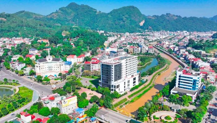 Lãnh đạo HĐND tỉnh Sơn La khẳng định việc sát nhập xã, phường thuộc thẩm quyền của Ủy ban Thường vụ Quốc hội, không phải của HĐND cấp tỉnh.