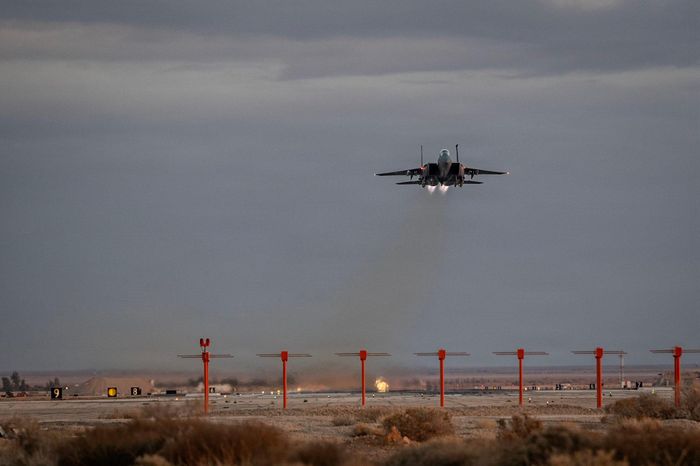 Máy bay F-15 của Mỹ làm nhiệm vụ tại Trung Đông. Ảnh: centcom