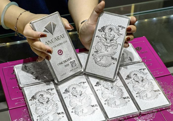 Giá bạc trong nước biến động nhẹ. Ảnh: Ancarat