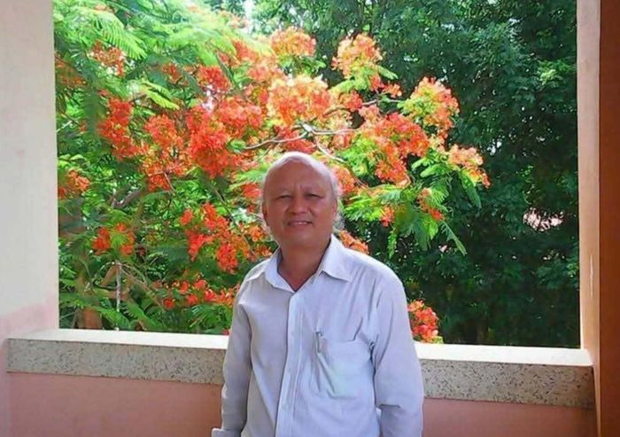 Ông Thái Quốc Khánh, cựu Hiệu trưởng Trường THPT Lê Thế Hiếu mong muốn tặng lương hưu tháng 8 cho người tố giác tiêu cực trong kỳ thi tốt nghiệp THPT ở Quảng Trị. Ảnh: NVCC