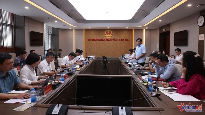Thứ trưởng Bộ Dân tộc và Tôn giáo Nguyễn Hải Trung cùng đoàn công tác làm việc với UBND tỉnh Lào Cai.