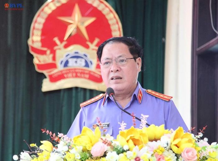 Đồng chí Nguyễn Quốc Huy, Phó Chánh Văn phòng VKSND tối cao, Phó Trưởng đoàn kiểm tra phát biểu tại Hội nghị.