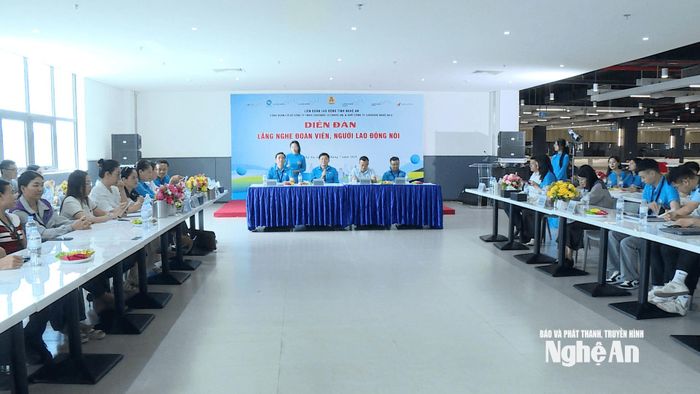 Toàn cảnh Diễn đàn "Lắng nghe đoàn viên, người lao động nói". Ảnh: Thu Vinh