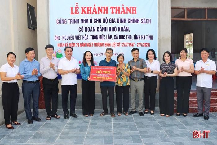 Trước hoàn cảnh đó, Ủy ban MTTQ xã đã trích Quỹ Vì người nghèo của xã hỗ trợ 60 triệu đồng, Hội Nông dân xã vận động quyên góp 10 triệu đồng để hỗ trợ gia đình xây dựng nhà mới. Căn nhà rộng 90 m2 dự kiến sẽ hoàn thành và đưa vào sử dụng vào tháng 10/2026.