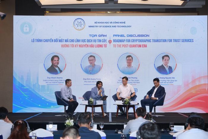 Trung tâm Chứng thực điện tử quốc gia (NEAC - Bộ Khoa học và Công nghệ) đã tổ chức Hội thảo quốc tế với chủ đề "Định hình tương lai hạ tầng PKI: Chuyển đổi các tiêu chuẩn mật mã cho dịch vụ tin cậy hướng tới kỷ nguyên hậu lượng tử." (Ảnh: NEAC)