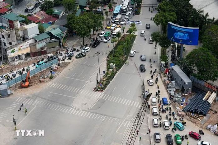Toàn cảnh nút giao La Thành-Nguyễn Chí Thanh nhìn từ trên cao. (Ảnh: Trung Nguyên/TTXVN)