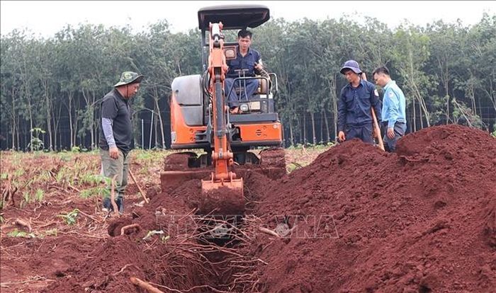 Từ các dấu vết được phát hiện, lực lượng tìm kiếm tiếp tục mở rộng phạm vi tìm kiếm nhằm nâng cao hiệu quả quy tập hài cốt liệt sĩ.