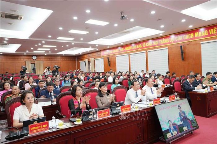Các đại biểu tham dự Kỳ họp.