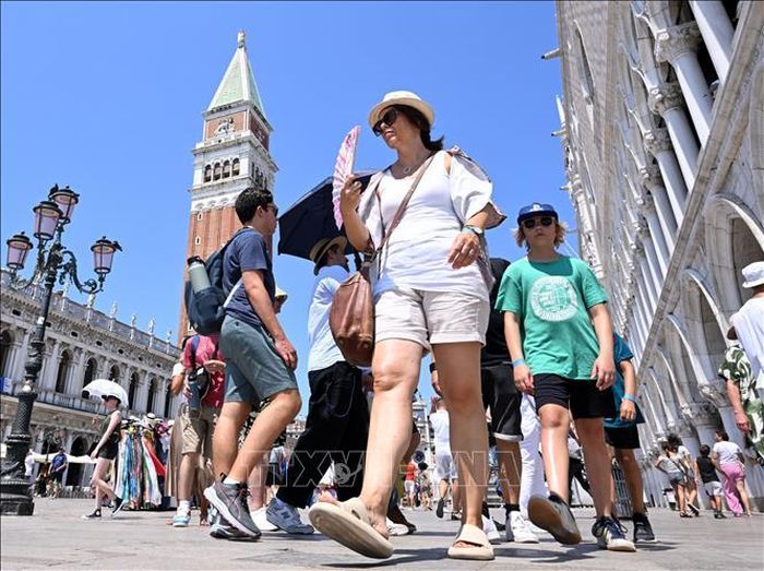 Khách du lịch tại Venice, Italy. Ảnh: THX/TTXVN