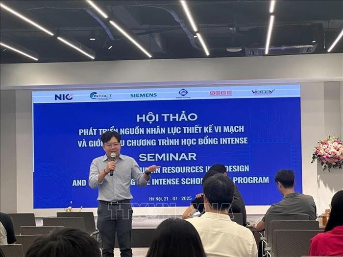TS. Võ Đức Thắng (Thang Vo) tại một buổi hội thảo về phát triển nguồn nhân lực thiết kế vi mạch. Ảnh: TTXVN phát