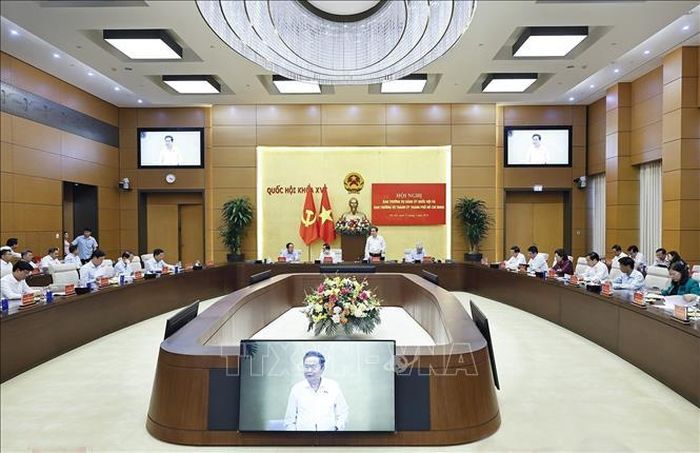 Chủ tịch Quốc hội Trần Thanh Mẫn chủ trì Hội nghị Ban Thường vụ Đảng ủy Quốc hội và Ban Thường vụ Thành ủy Thành phố Hồ Chí Minh. Ảnh: Doãn Tấn/TTXVN