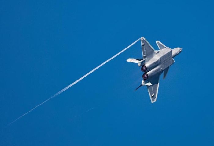 Chiến đấu cơ J-20 của Trung Quốc. Ảnh: Xinhua