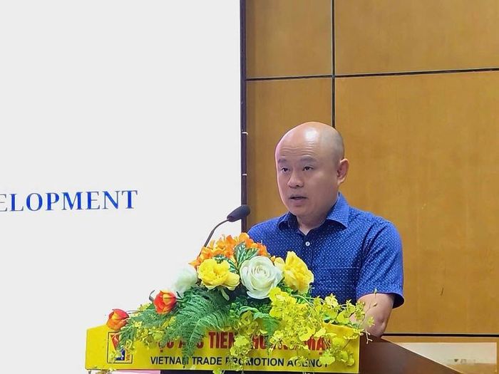 Ông Tạ Mạnh Cường, Giám đốc Trung tâm Hỗ trợ Xúc tiến Thương mại và Đầu tư (Cục Xúc tiến thương mại) phát biểu tại hội thảo. Ảnh: Bộ Công Thương