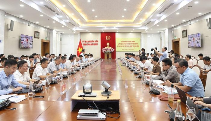 Buổi làm việc giữa đoàn công tác của Bộ Công Thương với UBND tỉnh Quảng Ninh. Ảnh: Thúy Hiền