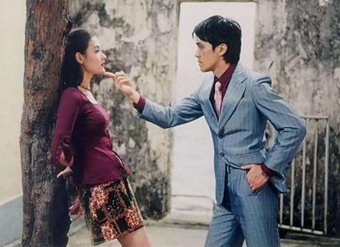 Trương Bá Chi nhiều lần khẳng định Châu Tinh Trì là người có ảnh hưởng lớn nhất đến bước ngoặt trong sự nghiệp của cô.