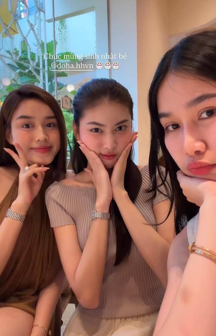 Á hậu Phương Anh mừng sinh nhật Đỗ Thị Hà.
