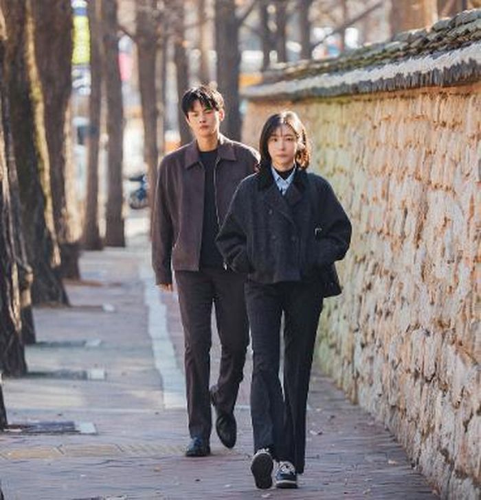 Seo In Guk và Park Ji Hyun không còn sánh bước sau những hiểu lầm liên tiếp.