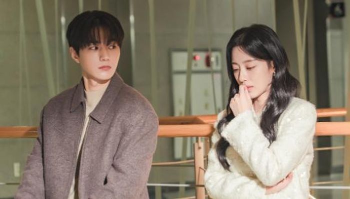 Từ người giải cứu, Cha Eun Hwan nay trở thành chỗ dựa của Yoo Ji An.