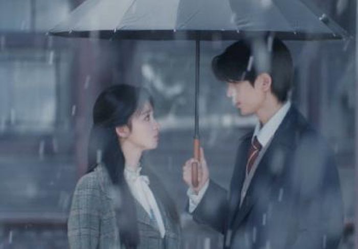 Loạt câu thoại trong Giây Phút Ấy Vượt Quá Giới Hạn gây tranh cãi ngay sau khi phim lên sóng.