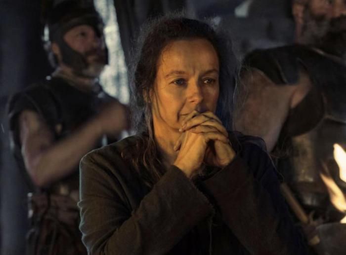 Ngôi vị cao nhất thuộc về Samantha Morton trong vai nữ phù thủy Circe. Ảnh: NSX