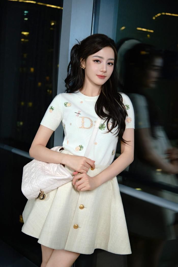 Địch Lệ Nhiệt Ba là một trong những ngôi sao hạng A có sức ảnh hưởng lớn nhất Cbiz hiện nay. Ảnh: Weibo.