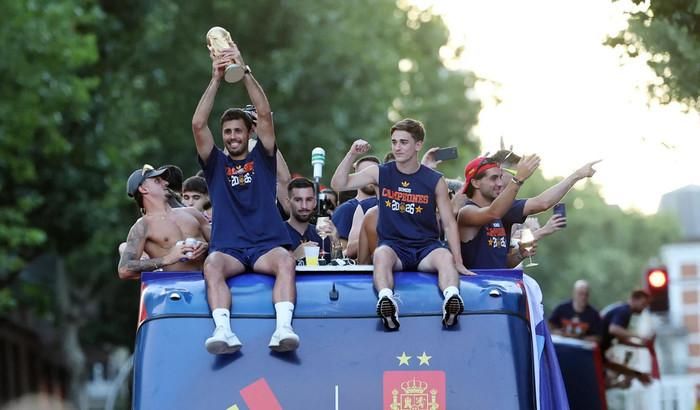 Khép lại hành trình đầy cảm xúc tại World Cup 2026, nhà vô địch Tây Ban Nha ăn mừng ở quê nhà. Ảnh: FIFA