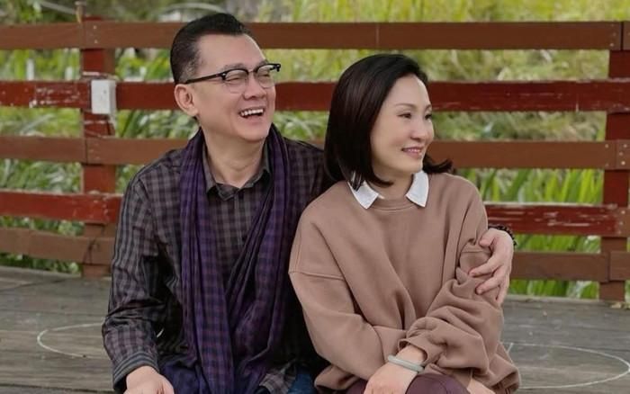 NSƯT Hữu Châu và Hồng Đào là bạn bè thân thiết hơn 40 năm.