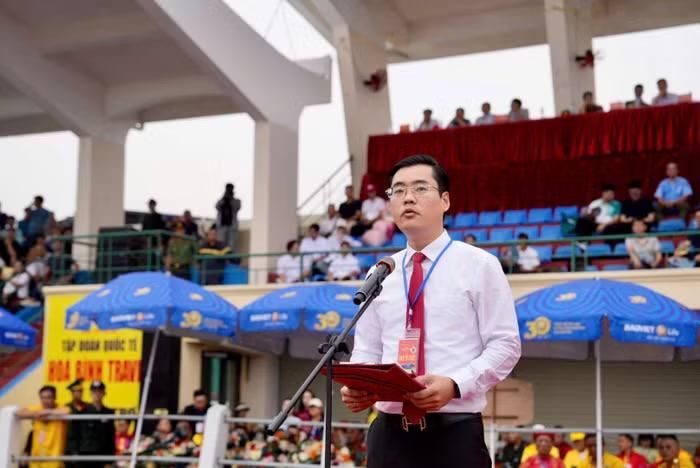 Ông Nguyễn Quang Diện, Chủ tịch UBND phường Đồ Sơn phát biểu tại lễ khai mạc