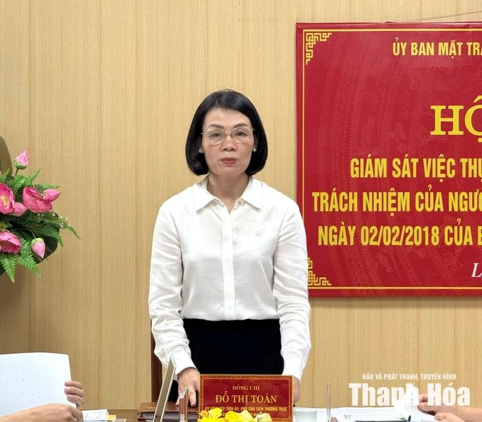 Phó Chủ tịch Thường trực Ủy ban MTTQ tỉnh Đỗ Thị Toán phát biểu tại buổi giám sát.