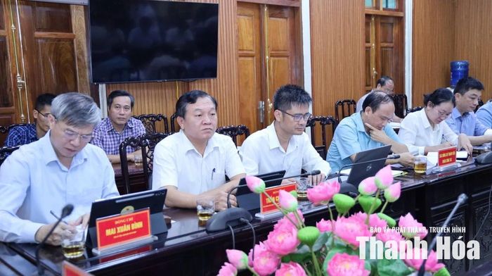 Các đại biểu dự hội nghị.