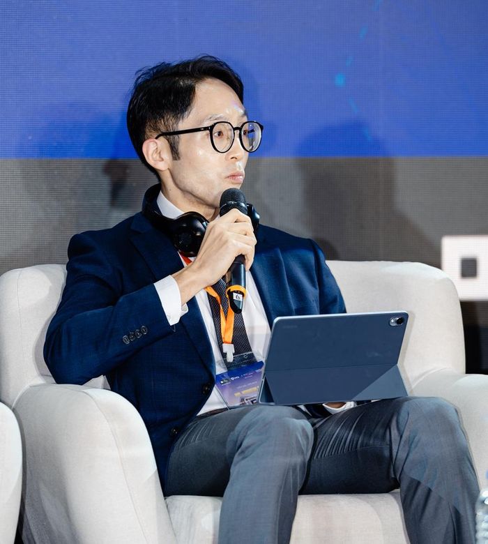 Ông Wookeun Yoon, Chuyên gia Tài chính, Văn phòng Nghiên cứu Kinh tế Vĩ mô ASEAN+3 (AMRO).