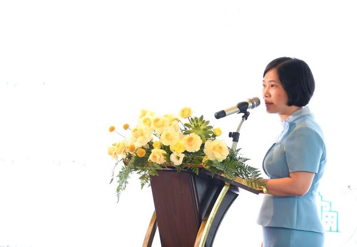 Bà Đoàn Thị Kim Dung, Phó Viện trưởng Viện Chiến lược và Chính sách kinh tế - tài chính, chia sẻ tại Hội thảo. Ảnh: Báo Tiền Phong.