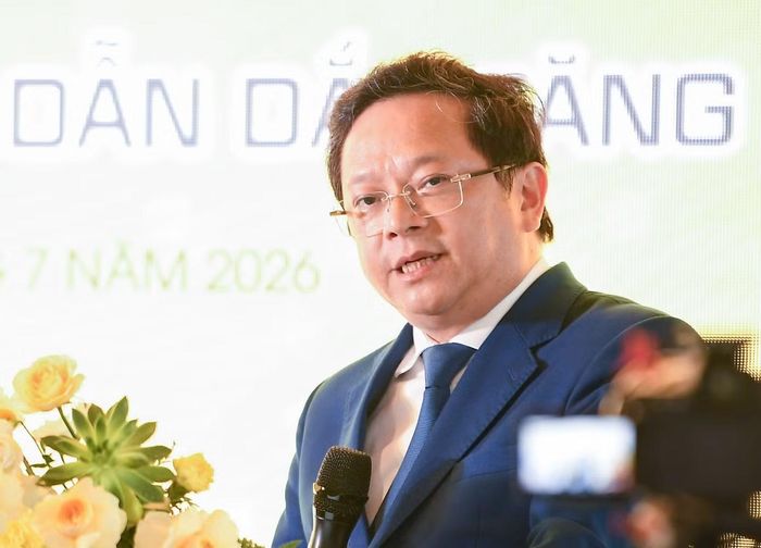 Ông Nguyễn Đức Hiển, Phó trưởng Ban Chính sách, Chiến lược Trung ương, nhấn mạnh phải chuyển tư duy từ “sắp xếp” sang “phân bổ lại nguồn lực”, xác định rõ các lĩnh vực hạ tầng chiến lược và công nghệ nền tảng để doanh nghiệp Nhà nước dẫn dắt. Ảnh: Báo Tiền Phong.