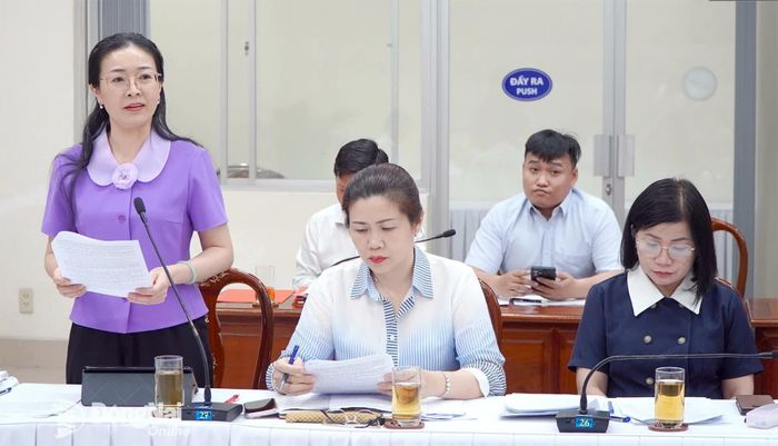 Thành ủy viên, Giám đốc Sở Tư pháp thành phố Đồng Nai Phạm Thị Bích Thủy phát biểu tại buổi làm việc. Ảnh: An Nhơn